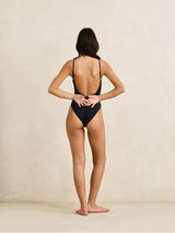 Classic Minimal One Piece - Black ONE PIECE RHYTHM 